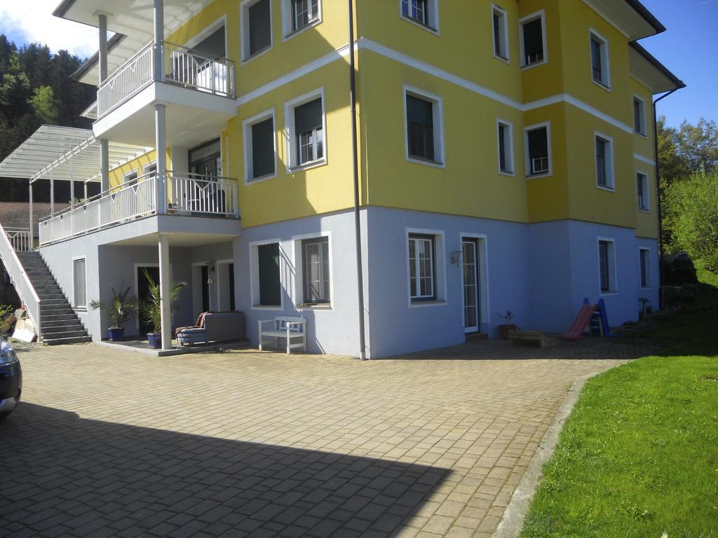 Ferienwohnung Am Bauernhof Strassonig Vulgo Hornis Moosburg Exterior foto